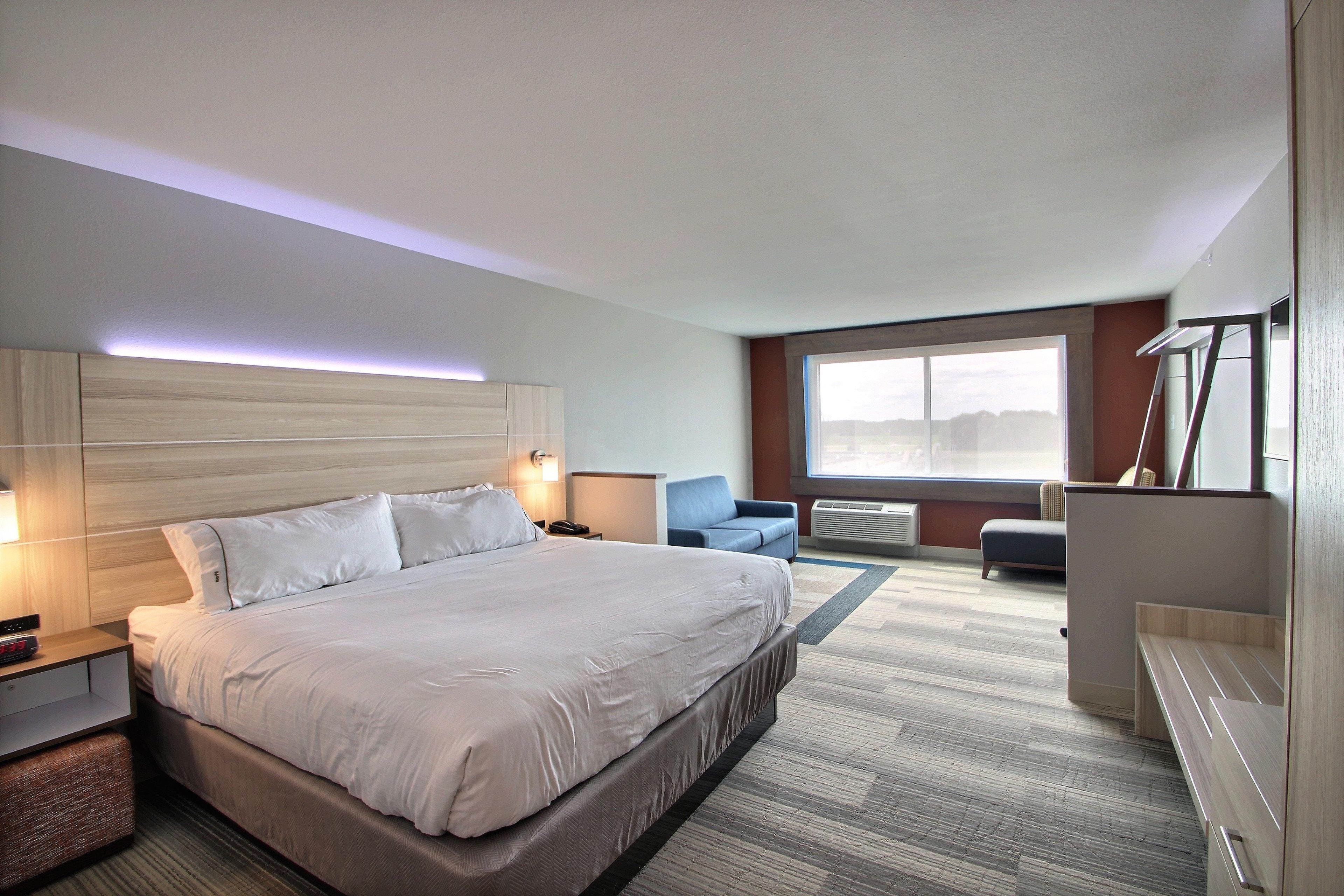 Holiday Inn Express & Suites Fond Du Lac By Ihg Exterior foto