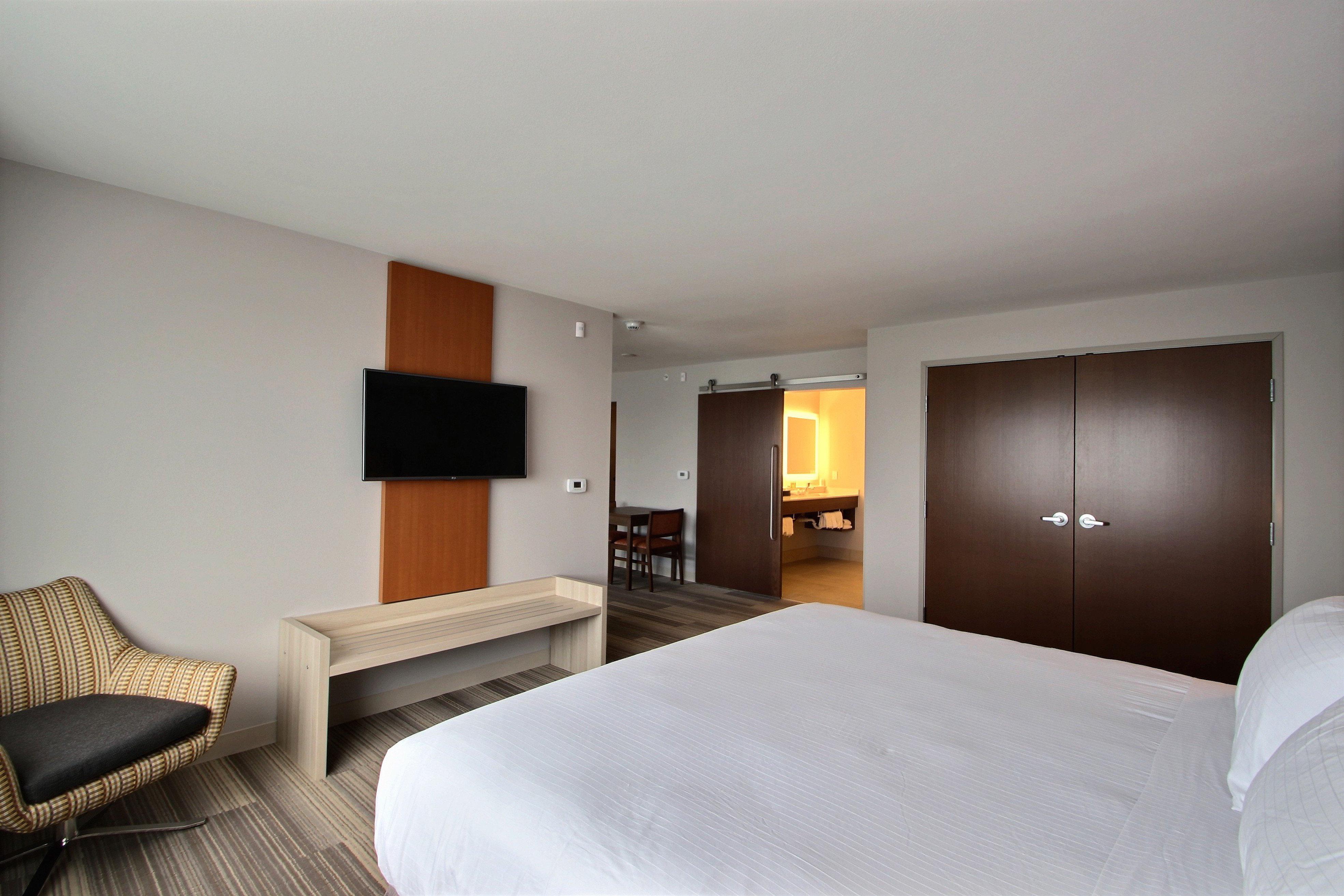 Holiday Inn Express & Suites Fond Du Lac By Ihg Exterior foto